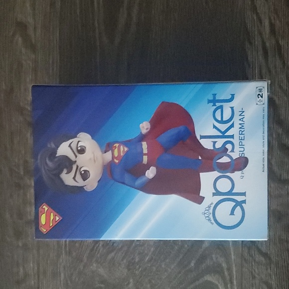 BanDai Superman Qposket - Brand New Figure Collectible - DC Comics - Picture 3 of 7